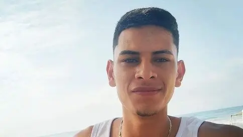 Watch AlexWolfs’s Cam Show Live