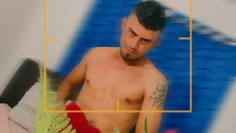 Watch AlfredoLopez’s Cam Show Live