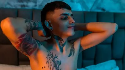 Watch AngellPeirce’s Cam Show Live