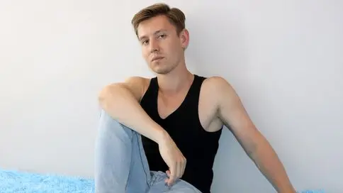 Watch BrandonJonas’s Cam Show Live