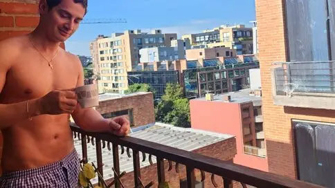 Watch JuanCol’s Cam Show Live