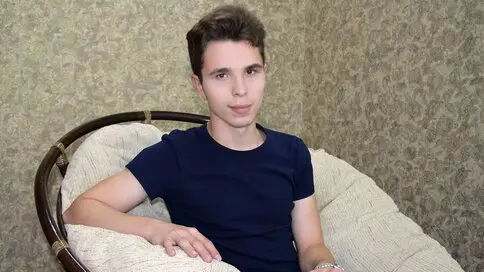 Watch LovelyGordon’s Cam Show Live