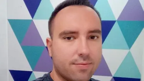 Watch PaulTree’s Cam Show Live