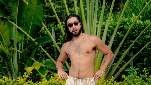 Watch YuanYamil’s Cam Show Live