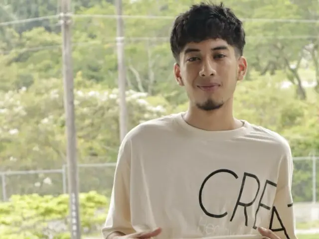 Watch ZackDavis’s Cam Show Live