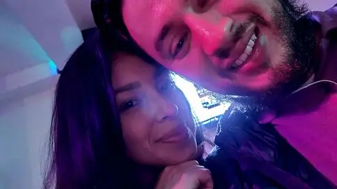 Watch AlexAndEliza’s Cam Show Live