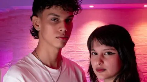 Watch AngelAndRaven’s Cam Show Live