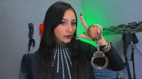 Watch KaramStone’s Cam Show Live