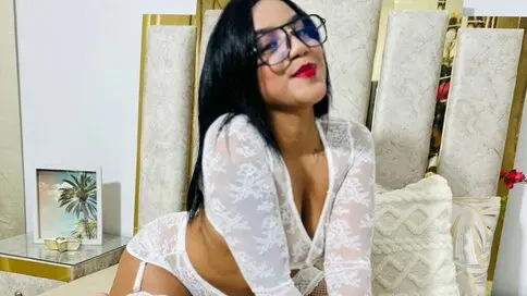 Watch AmberCroush’s Cam Show Live