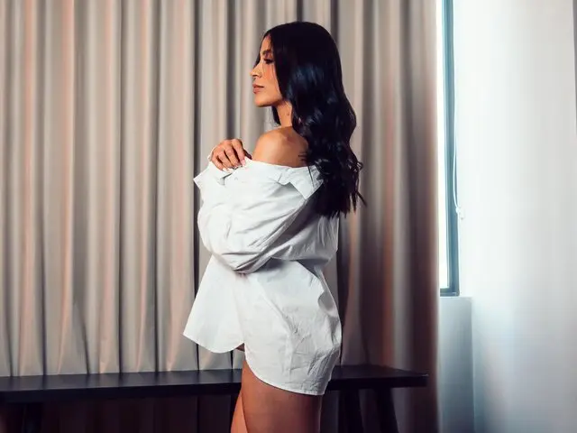 Watch AndreaGrau’s Cam Show Live