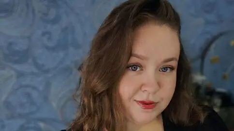 Watch BettiBell’s Cam Show Live
