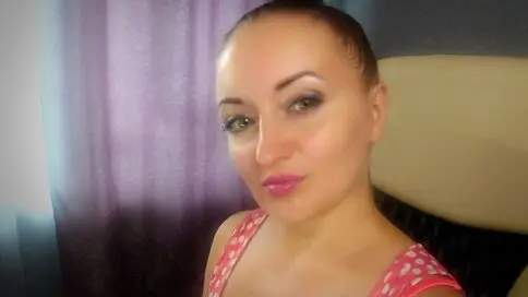 Watch BettyMatiko’s Cam Show Live