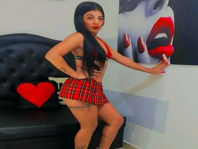 Watch DanielaFerrei’s Cam Show Live