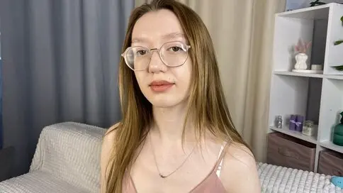 Watch DarleneEdsall’s Cam Show Live