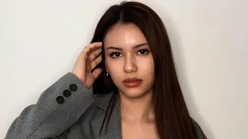 Watch HermaCovel’s Cam Show Live