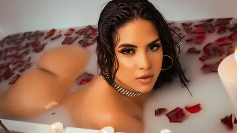 Watch LeiaLein’s Cam Show Live