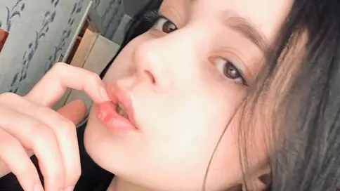 Watch LeotaBienvenu’s Cam Show Live