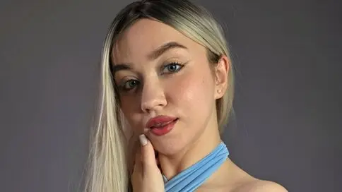 Watch LinaBlu’s Cam Show Live