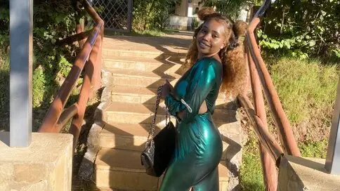 Watch LioraGracie’s Cam Show Live