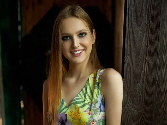 Watch MayaBlooms’s Cam Show Live