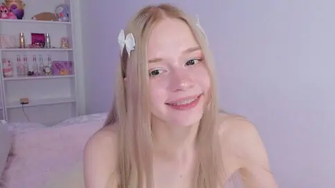 Watch MiliaParker’s Cam Show Live