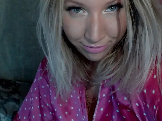 Watch MimmiTess’s Cam Show Live