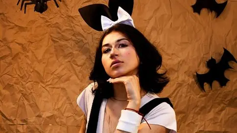 Watch NaraStorm’s Cam Show Live