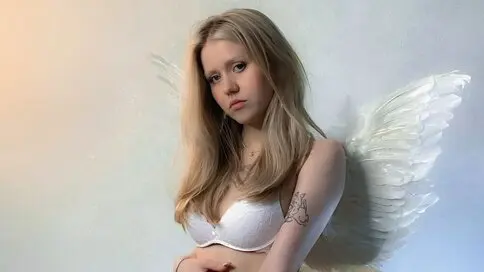Watch SparkleBlonde’s Cam Show Live