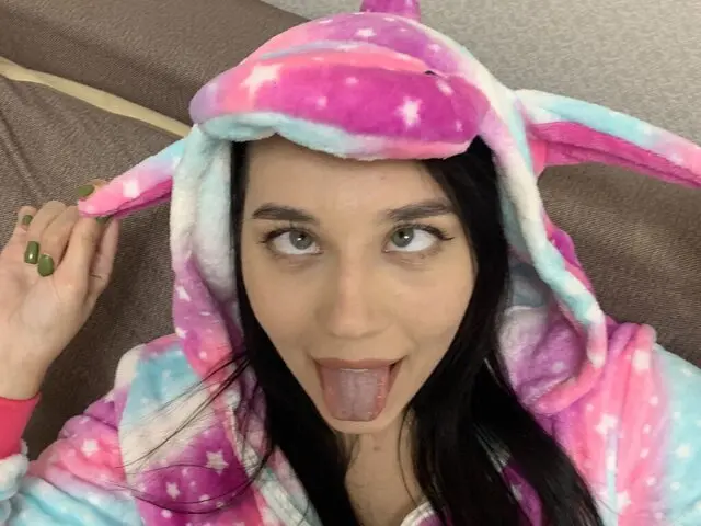 Watch VallettaRush’s Cam Show Live