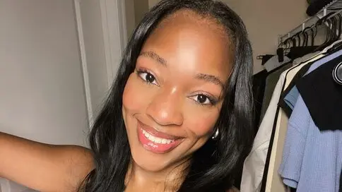 Watch nicolesolace’s Cam Show Live